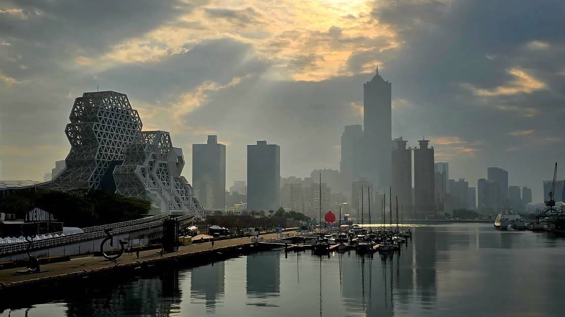 Kaohsiung Love River Bay, Kaohsiung Pop Music Center, and the city skyline of the 85 Building